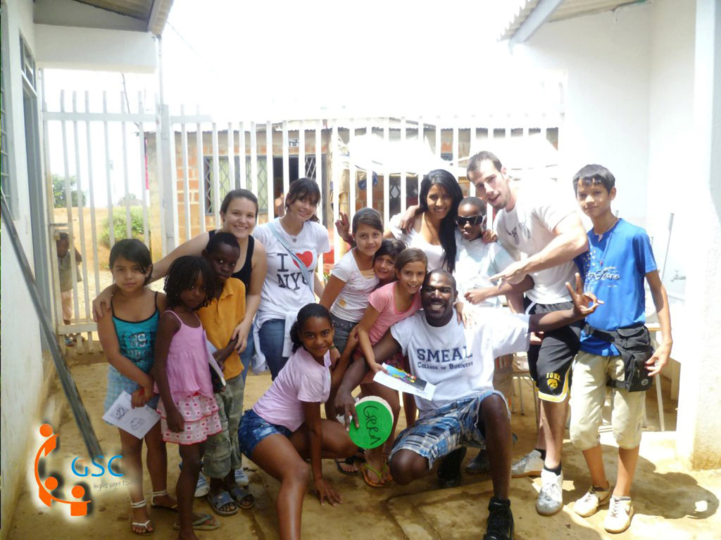 Joshua V. Barr volunteers in Colombia, South America