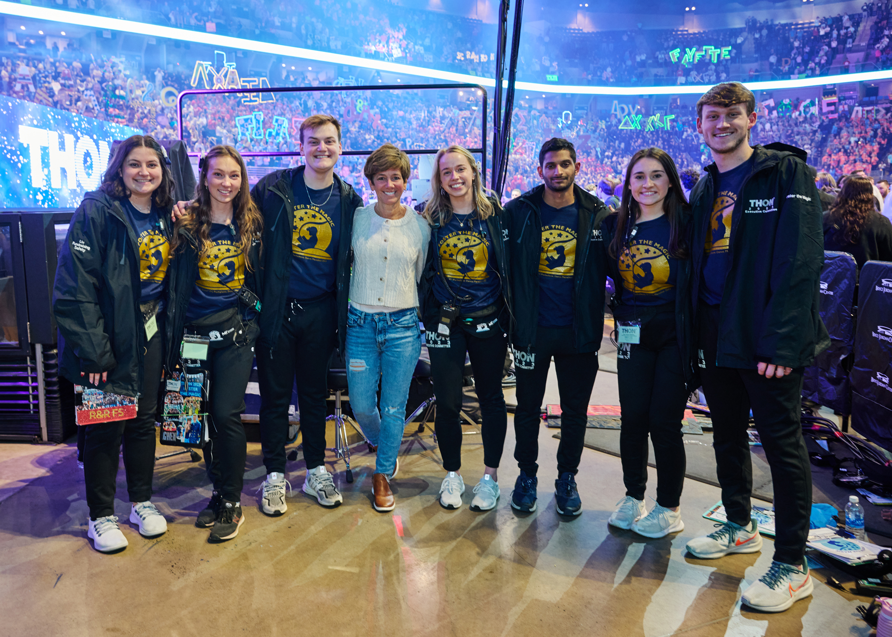 Smeal Leading Thon Students and Alumni